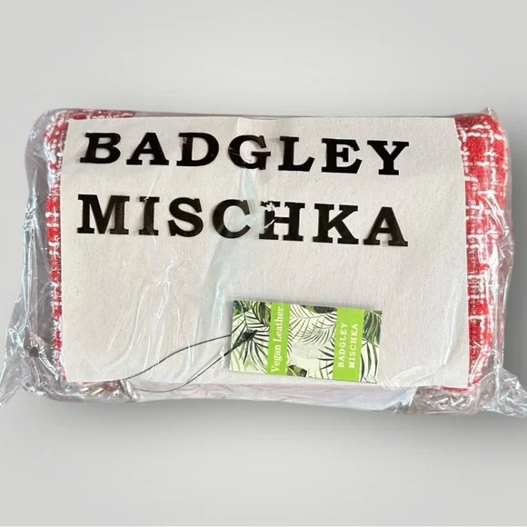 Badgley Mischka Red & White Tweed Crossbody NEW / NWT  (Retail: $149) ✨ - Picture 14 of 17